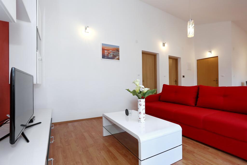 Apartments Maslina Božava Eksteriør billede